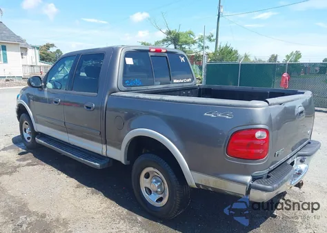 2002 Ford F-150 Lariat/Xlt из США, поврежденный, VIN 1FTRW08L32KE27250